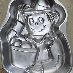 SCARECROW with Apples Wilton Cake Pan vintage 1998